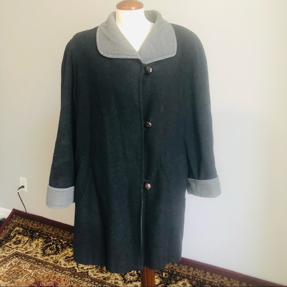 Wool coat - Picture 2 of 5